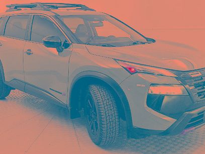 Used 2025 Nissan Rogue SV