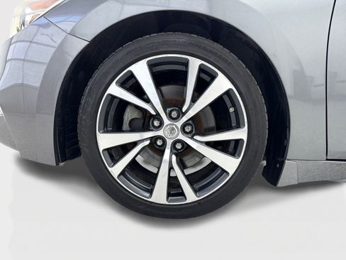 Used 2017 Nissan Maxima Platinum image 49