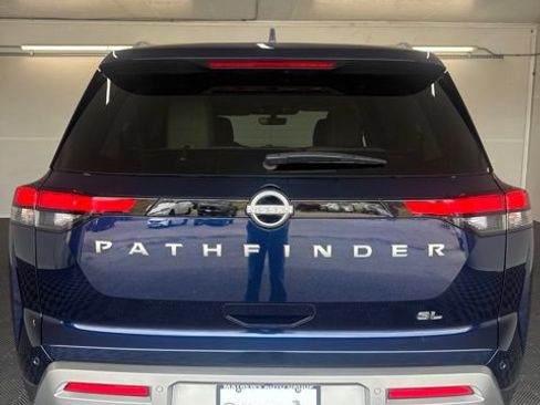 Certified 2024 Nissan Pathfinder SL w/ SL Premium Package FWD image 31