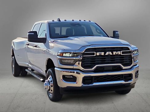 Used 2025 RAM 3500 Tradesman image 3