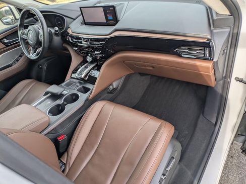 Used 2024 Acura MDX FWD w/ Technology Package image 29