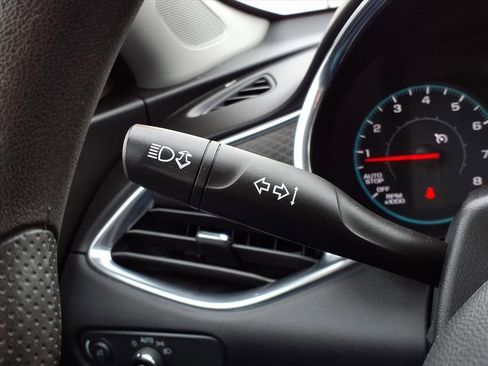 Used 2019 Chevrolet Malibu LT w/ Driver Confidence Package image 19