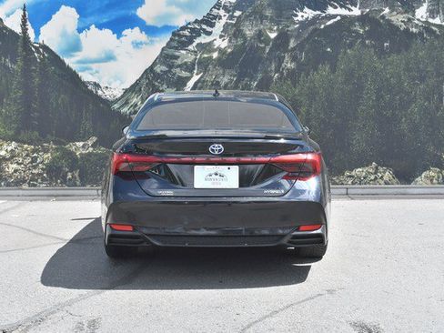 Used 2019 Toyota Avalon XSE FWD image 10