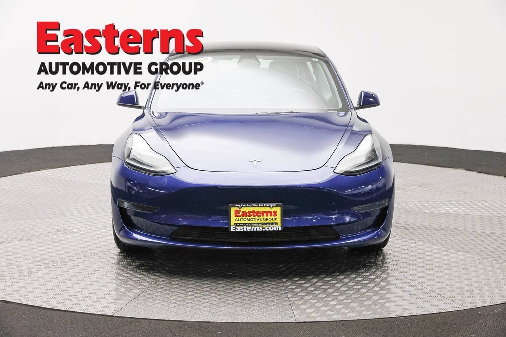 Used 2023 Tesla Model 3 Standard Range RWD image 2