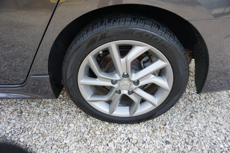 Used 2015 Nissan Sentra SR FWD image 26