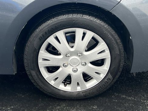 Used 2017 Toyota Corolla LE image 26