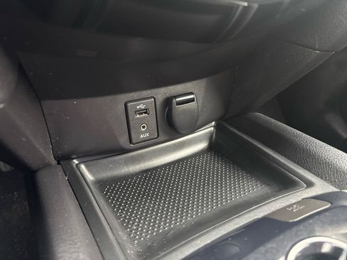 Used 2014 Nissan Rogue SL AWD/4WD image 21
