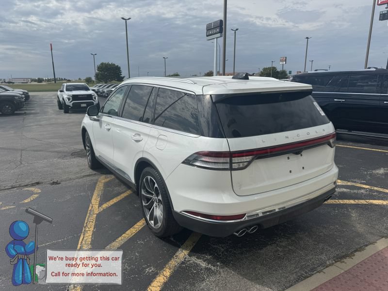 Used 2025 Lincoln Aviator Reserve w/ Illumination Package RWD image 3