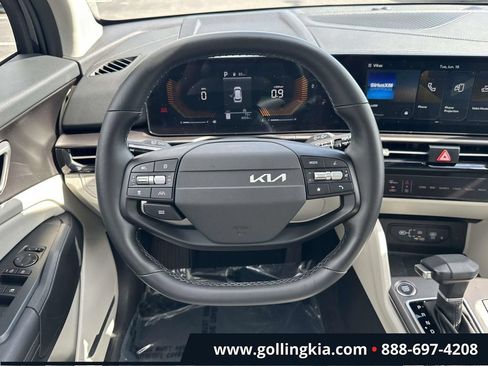 Certified 2026 Kia Sportage EX w/ EX Panorama Roof Package FWD image 12