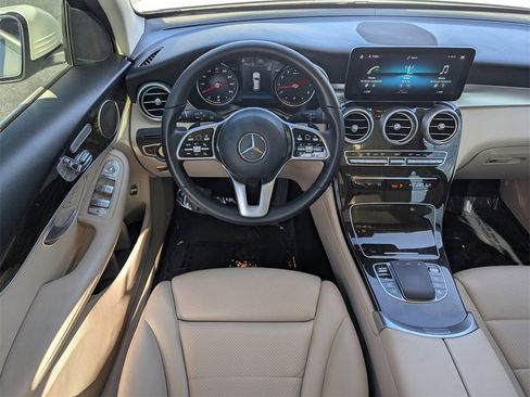 Used 2022 Mercedes-Benz GLC 300 GLC 300 w/ Premium Package Lite image 7