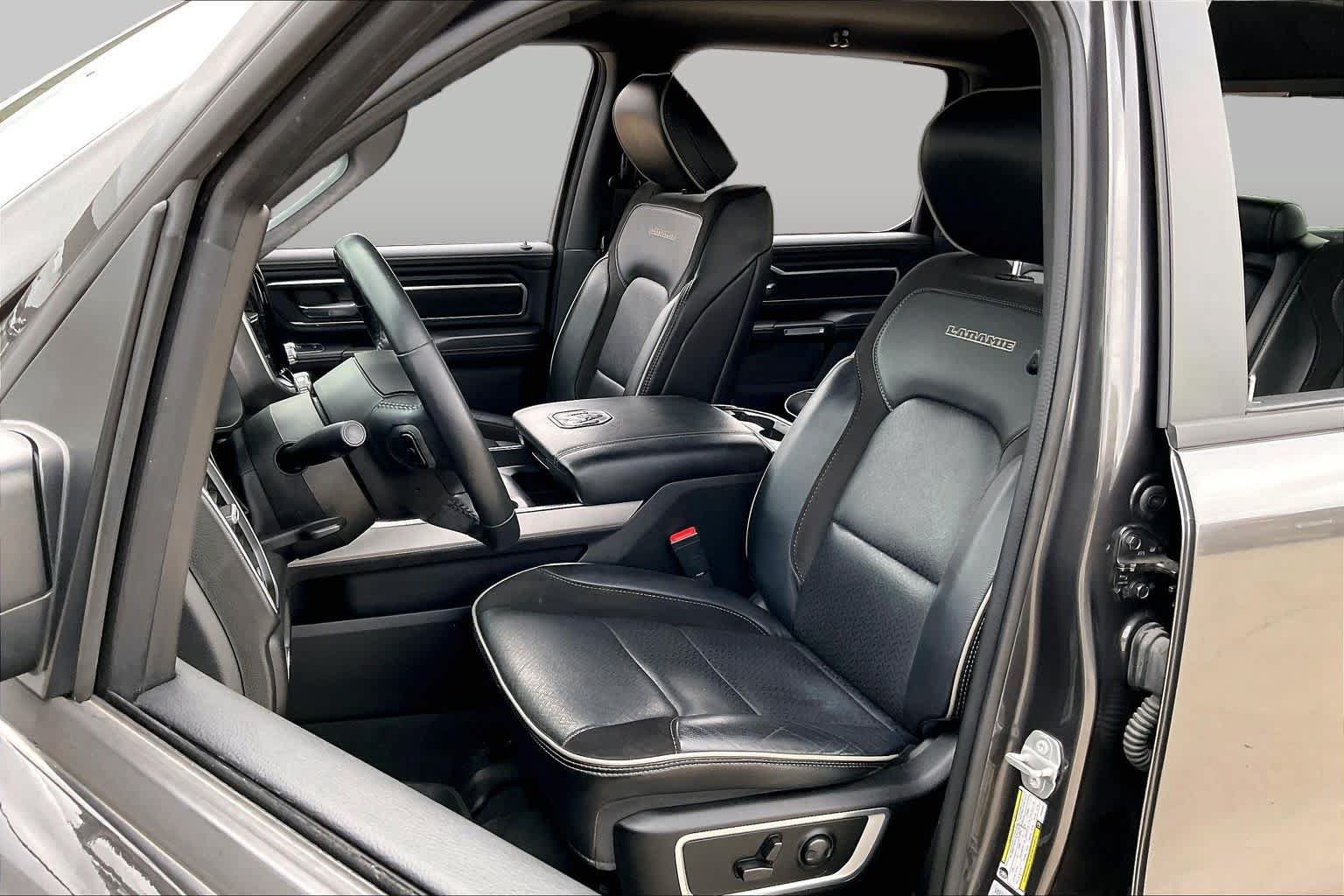 Used 2023 RAM 1500 Laramie AWD/4WD image 8