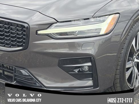 Certified 2025 Volvo S60 B5 Core FWD image 8