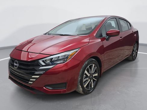 Used 2025 Nissan Versa SV w/ Trunk Package FWD image 8