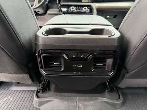 Used 2024 GMC Sierra 2500 AT4 w/ Technology Package AWD/4WD image 7