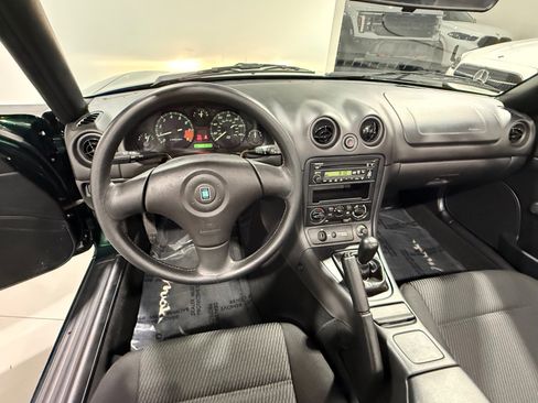 Used 1999 MAZDA MX-5 Miata image 47