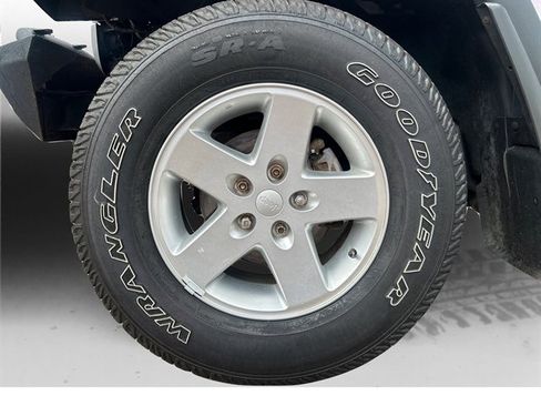 Used 2009 Jeep Wrangler Unlimited X AWD/4WD image 18