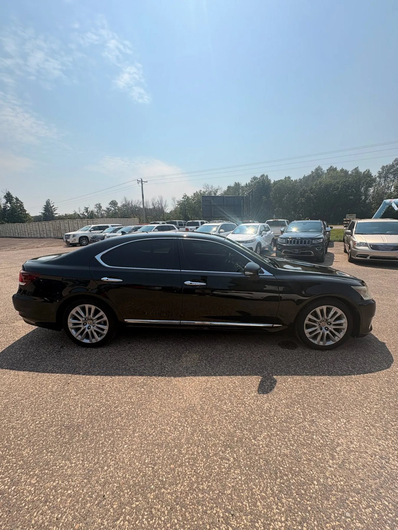 Used 2013 Lexus LS 460 AWD w/ Comfort Pkg image 4
