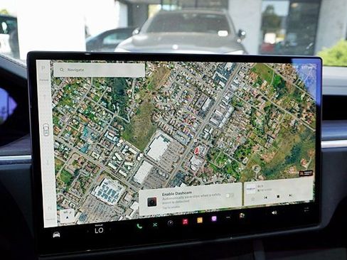 Used 2023 Tesla Model X AWD/4WD image 32