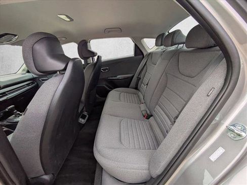 Used 2025 Kia K4 EX image 12