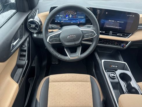 New 2026 Chevrolet Equinox ACTIV AWD/4WD image 12