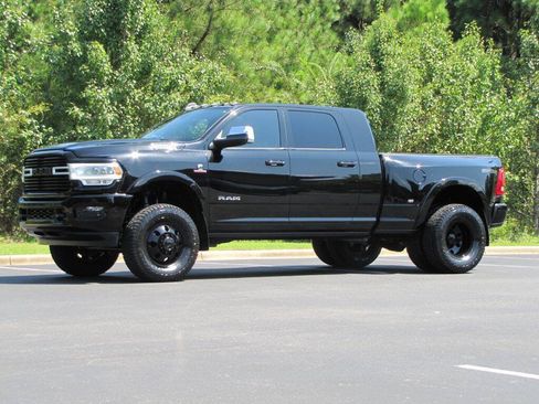 Used 2019 RAM 3500 Laramie AWD/4WD image 3