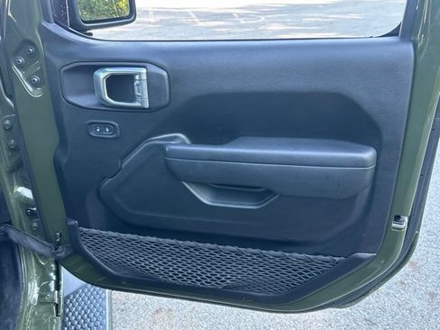 Used 2024 Jeep Wrangler Unlimited w/ Convenience Group AWD/4WD image 49