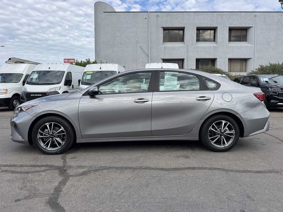 Used 2023 Kia Forte LXS FWD image 8