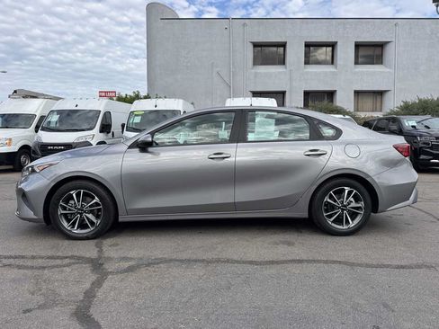 Used 2023 Kia Forte LXS FWD image 8