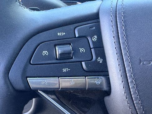 Used 2024 Cadillac Escalade Sport Platinum w/ LPO, ONYX Package image 23