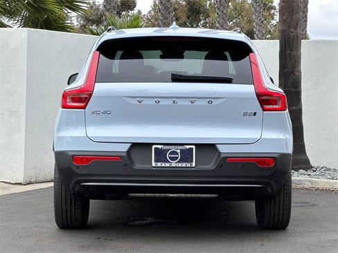 New 2026 Volvo XC40 B5 Plus w/ Protection Package Premier image 4