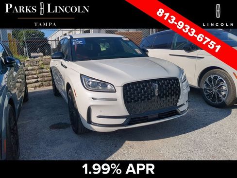 Certified 2025 Lincoln Corsair Reserve w/ Jet Appearance Package FWD image 3