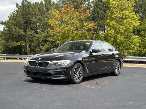 Used 2019 BMW 530i w/ Premium Package RWD image 11