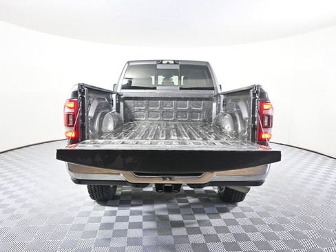 Used 2023 RAM 2500 Laramie AWD/4WD image 6