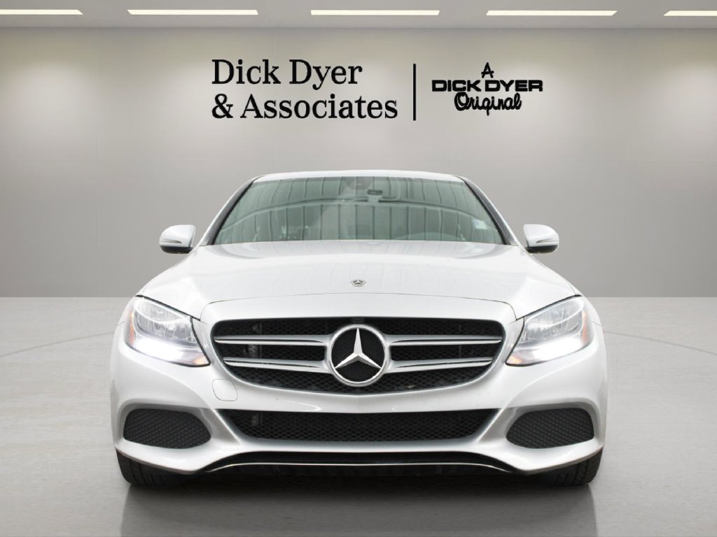 Used 2018 Mercedes-Benz C 300 Sedan image 4