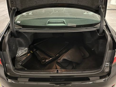 Used 2018 Lexus ES 350 w/ Luxury Package w/Wood Trim image 34