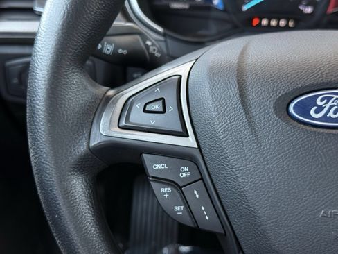 Used 2019 Ford Fusion SE FWD image 24