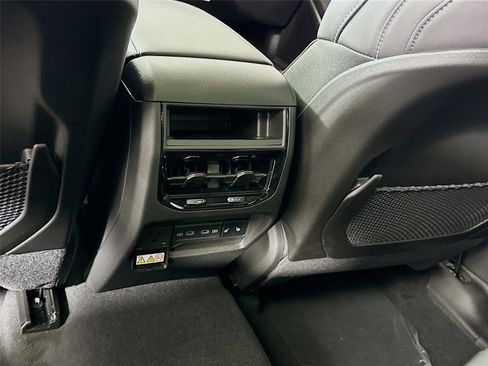 New 2026 Jeep Grand Cherokee Limited AWD/4WD image 20