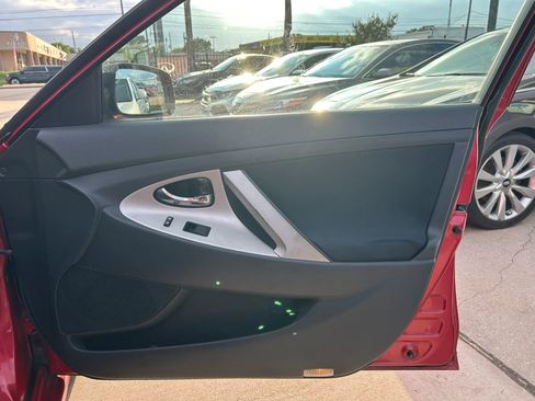 Used 2007 Toyota Camry SE FWD image 16