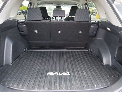 Used 2023 Toyota RAV4 LE FWD image 28