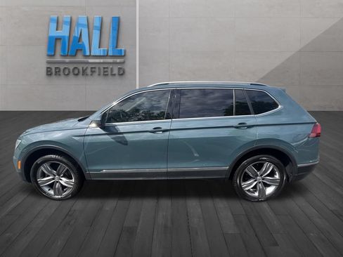 Used 2020 Volkswagen Tiguan SEL AWD/4WD image 2