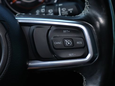 Used 2022 Jeep Wrangler Unlimited Sahara w/ Cold Weather Group AWD/4WD image 13
