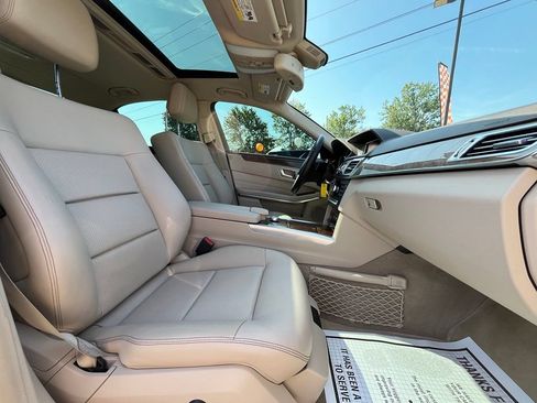 Used 2014 Mercedes-Benz E 350 Sedan image 31
