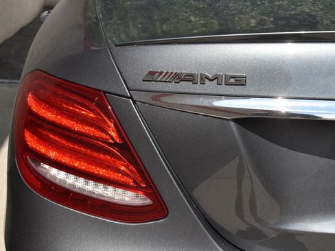 Used 2019 Mercedes-Benz E 53 AMG 4MATIC Sedan image 30