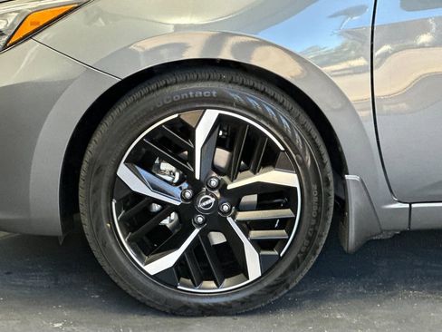 New 2025 Nissan Versa SR w/ Trunk Package FWD image 23