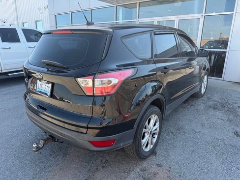 Used 2017 Ford Escape S FWD image 3