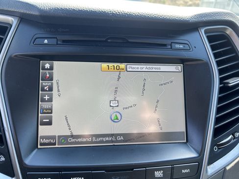 Used 2017 Hyundai Santa Fe Limited FWD image 16
