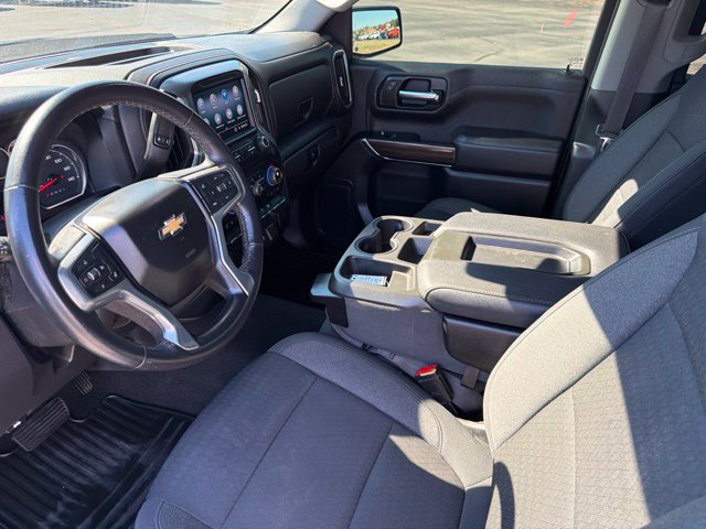 Used 2022 Chevrolet Silverado 1500 LT AWD/4WD image 19