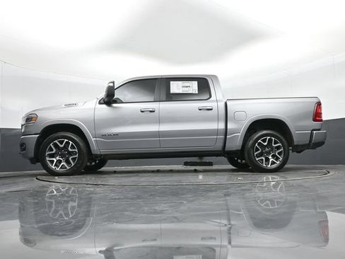 Used 2025 RAM 1500 Laramie AWD/4WD image 44