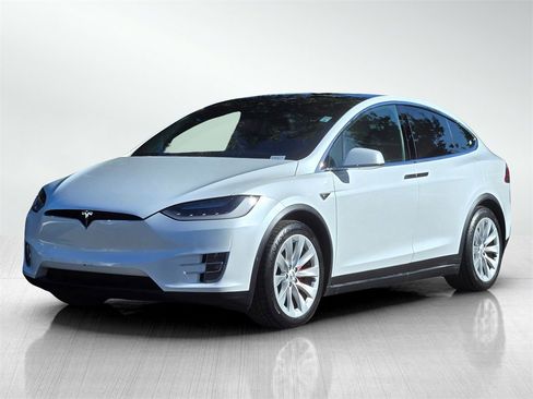 Used 2016 Tesla Model X Performance image 9