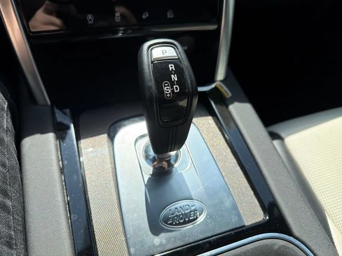Used 2020 Land Rover Discovery Sport SE R-Dynamic AWD/4WD image 24